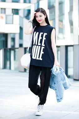 景甜璀璨亮相，短拍摄展优雅美腿风采